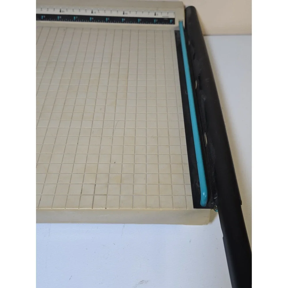 Quartet Paper Trimmer 12